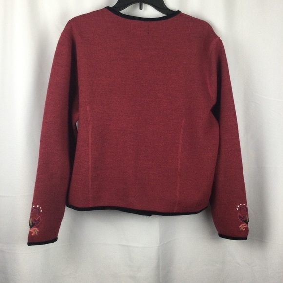 Icelandic Designs 100% Wool embroidered button down Cardigan Sweater Size Large - Picture 6 of 8